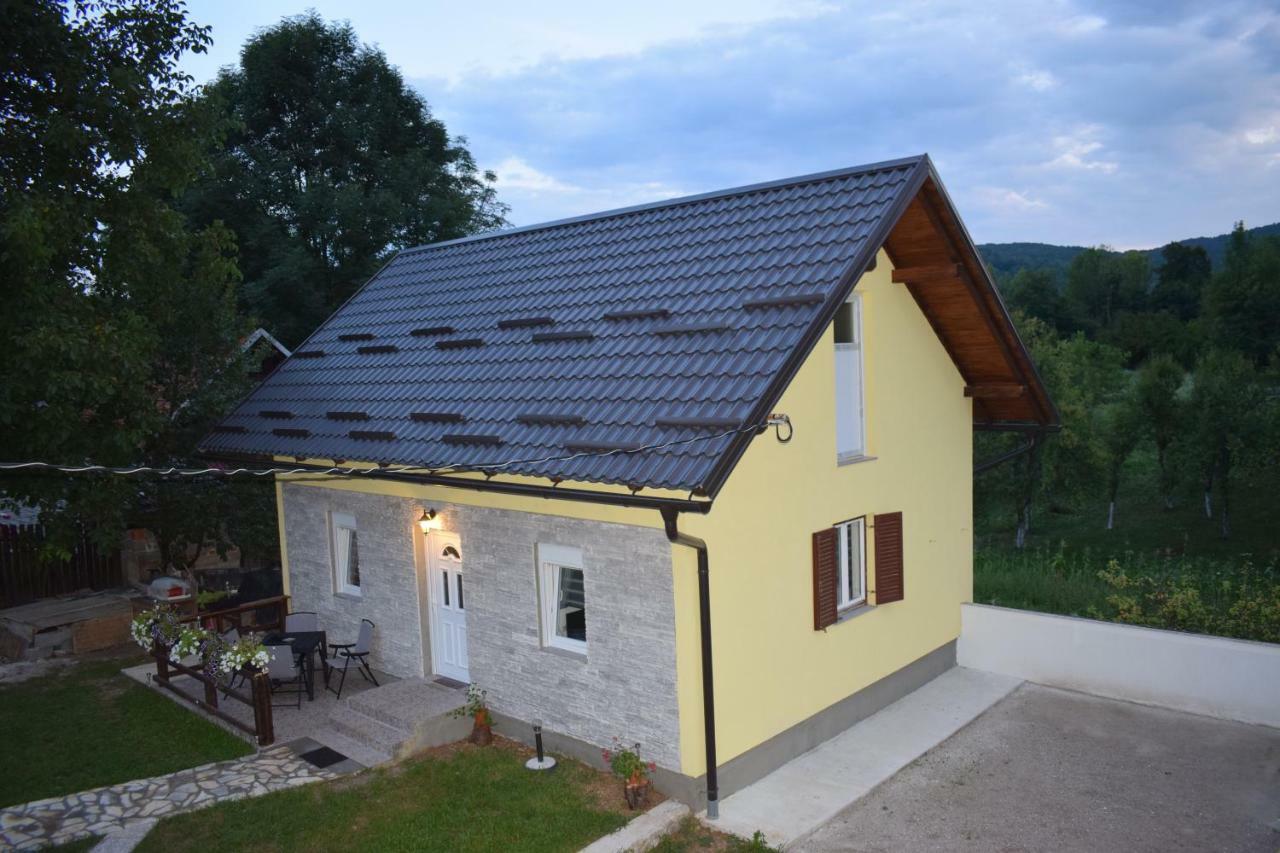 Apartment & Room Toma Smoljanac Exterior photo